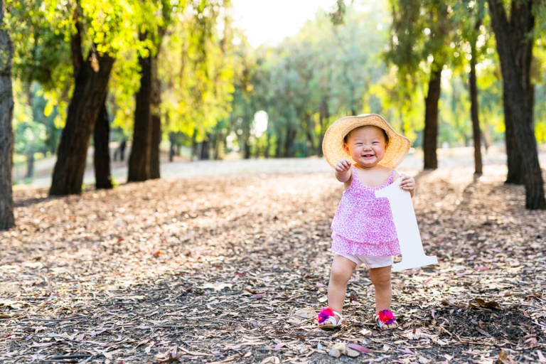 bycphotography-fullerton-ralph-b-clark-regional-park-family-portrait-001