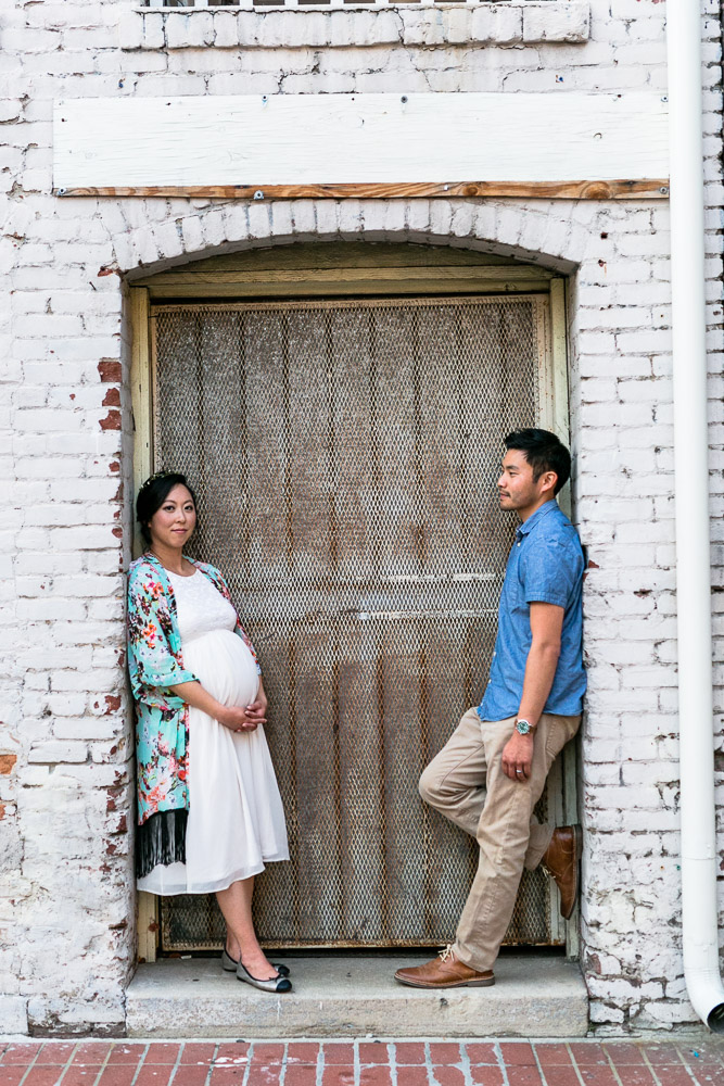 bycphotography-pasadena-old-town-alley-maternity-session-010