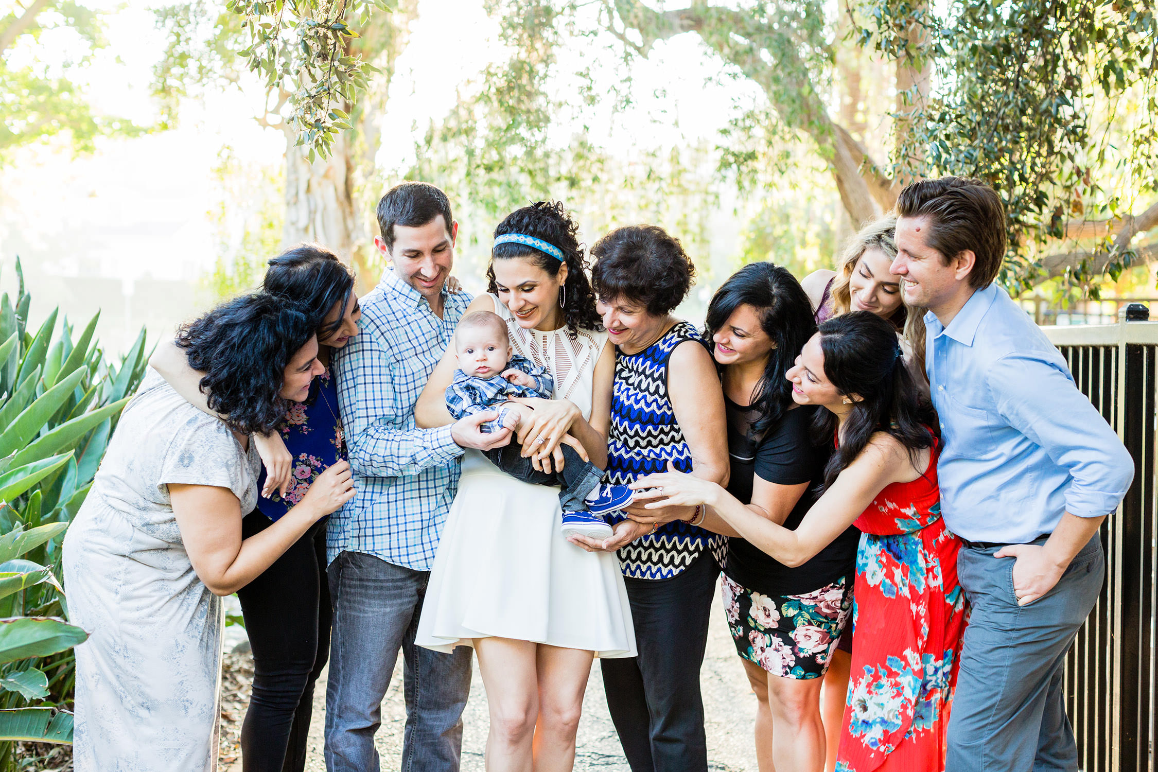 Family portraits session at Holmby Park in Beverly Hills, CA